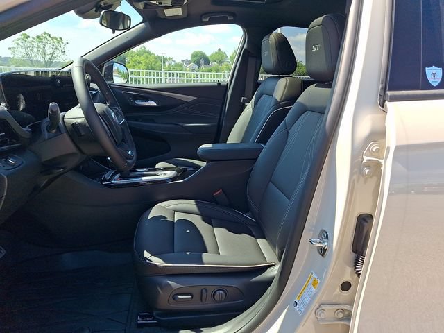 New 2026 Buick Envista Sport Touring w/ Studio Series FWD image 15