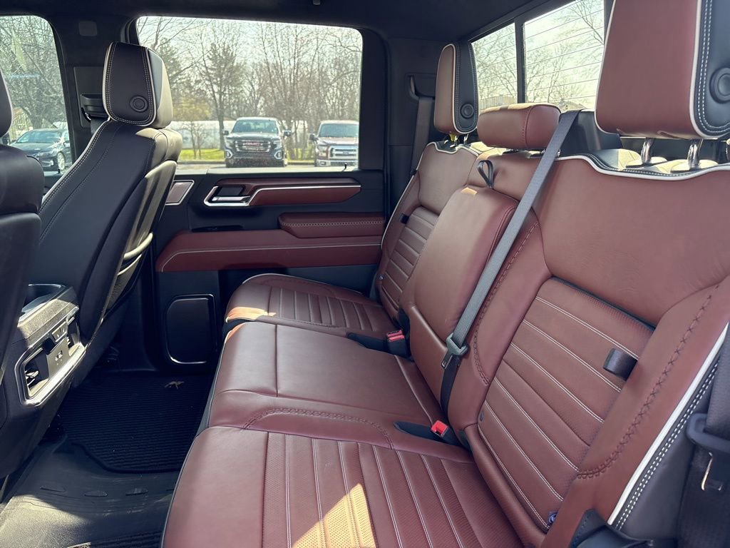 Used 2024 GMC Sierra 2500 Denali Ultimate image 14