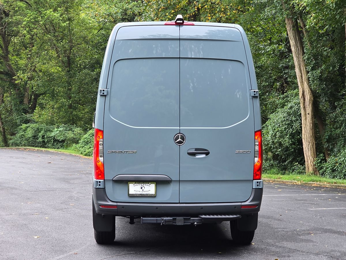 Used 2026 Mercedes-Benz Sprinter 2500 image 5