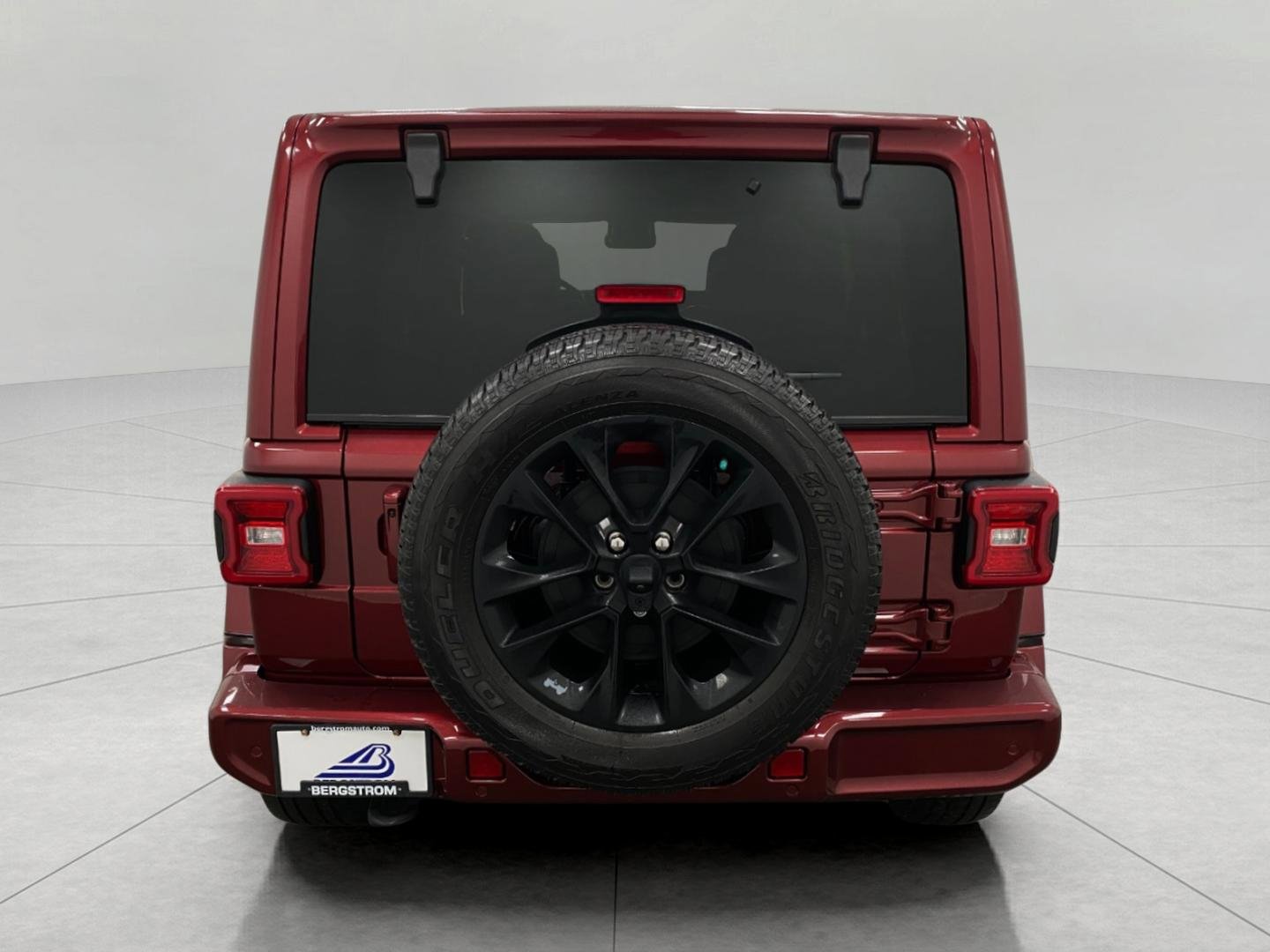 Used 2021 Jeep Wrangler Unlimited Sahara image 5