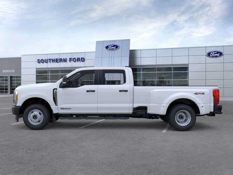New 2026 Ford F350 XL image 3