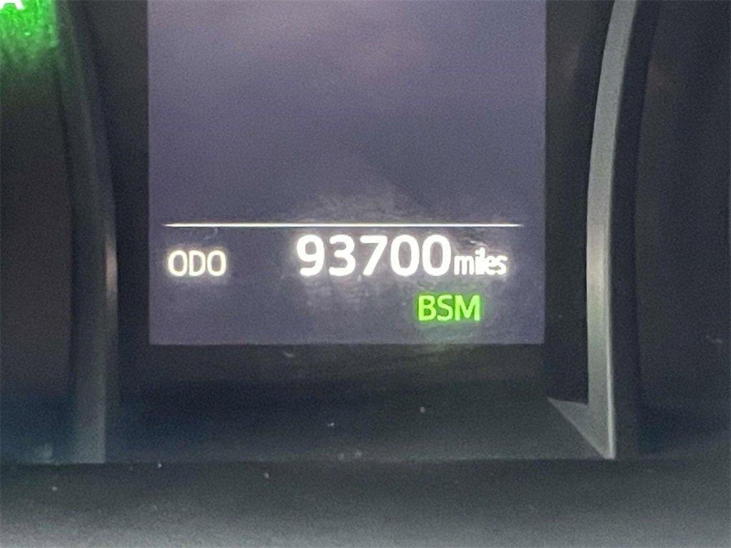 Used 2018 Toyota Camry SE image 19