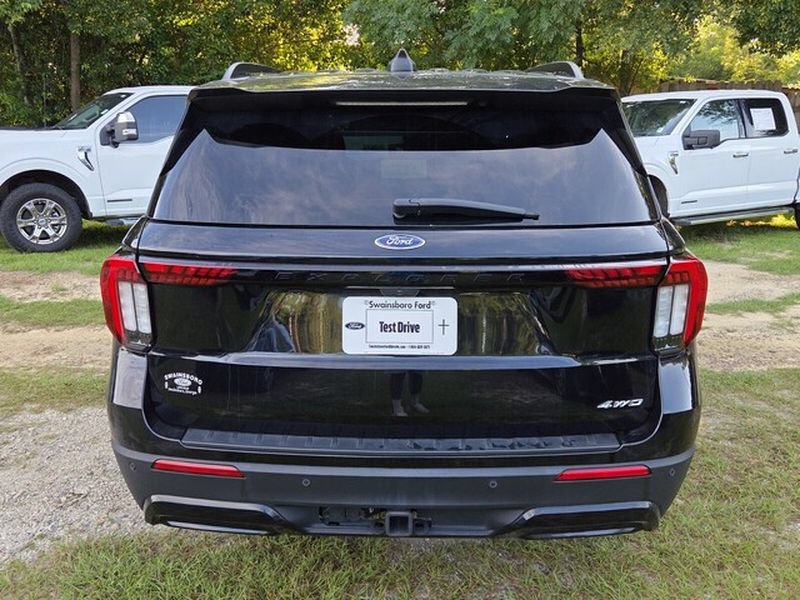 Used 2025 Ford Explorer ST-Line AWD/4WD image 13