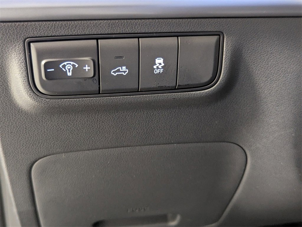 New 2025 Hyundai Santa Cruz SEL image 13