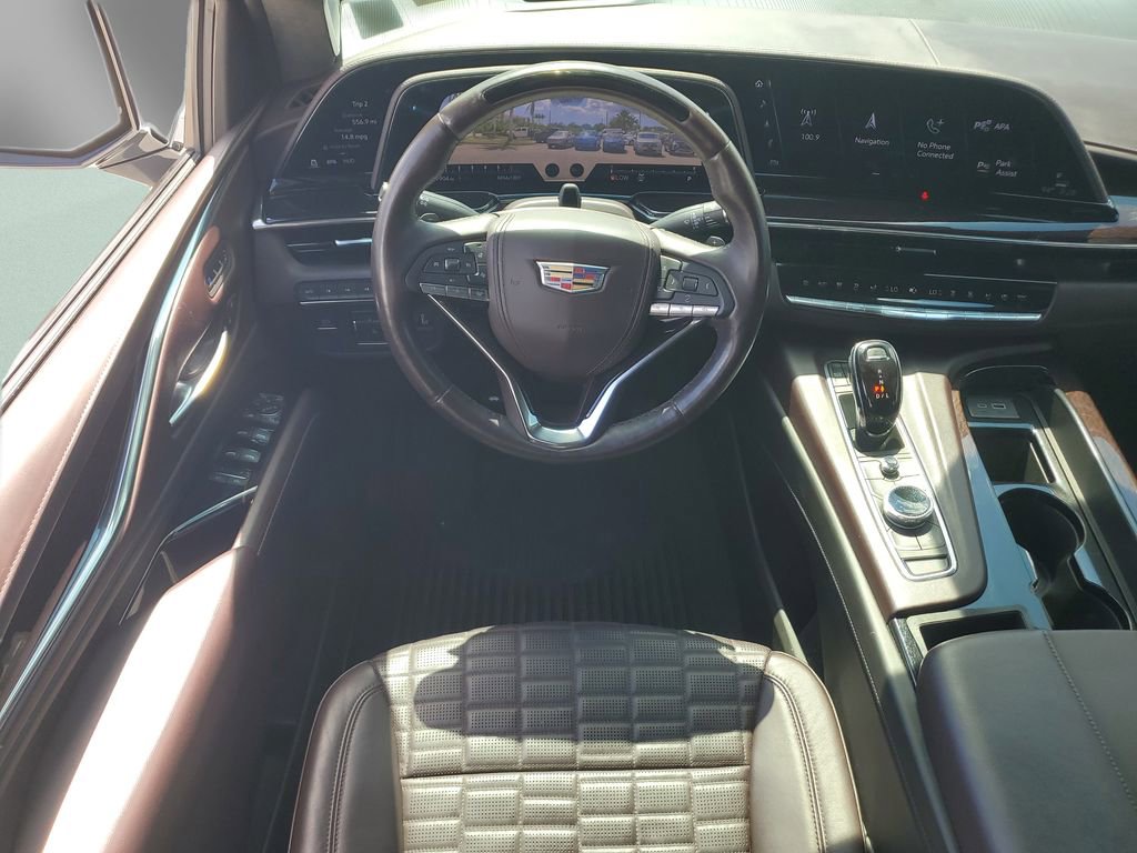 Used 2023 Cadillac Escalade ESV Sport Platinum w/ LPO, ONYX Package AWD/4WD image 12