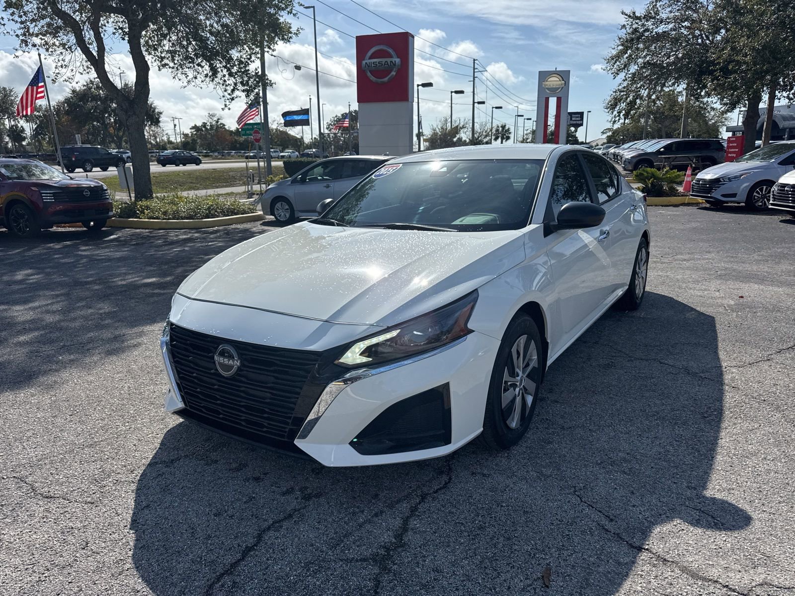 Certified 2025 Nissan Altima 2.5 S image 2