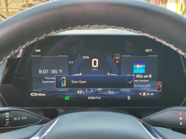 Certified 2024 Chevrolet Equinox EV LT FWD image 22