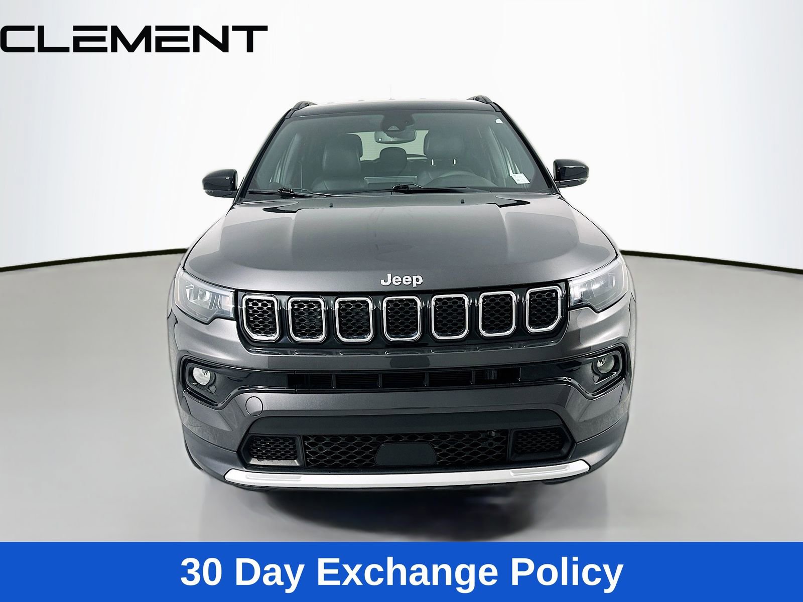 Used 2023 Jeep Compass Limited image 3