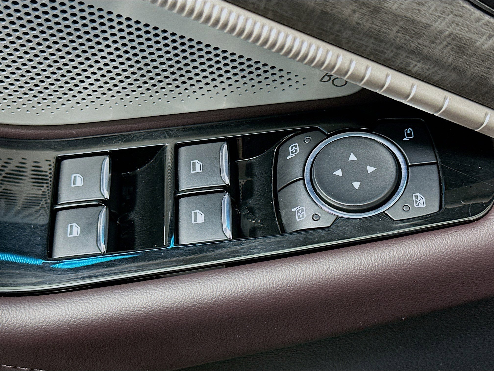 Used 2025 Ford Explorer Platinum image 15