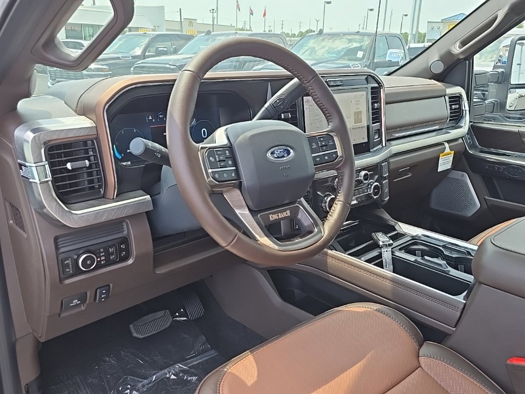 New 2026 Ford F350 4x4 Crew Cab Super Duty image 14
