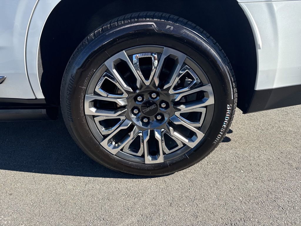 Used 2024 GMC Yukon Denali Ultimate image 37