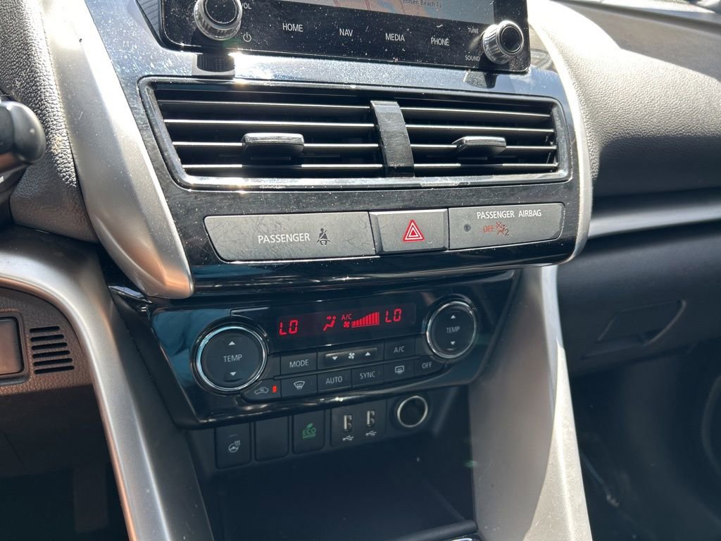 Used 2024 Mitsubishi Eclipse Cross SEL AWD/4WD image 35