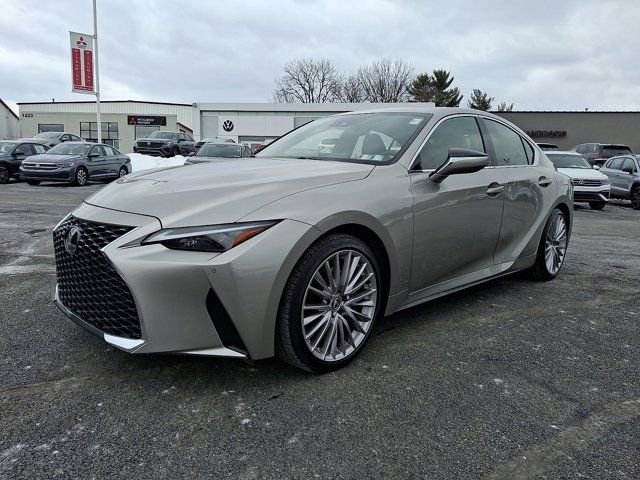 Used 2023 Lexus IS 300 AWD w/ Premium Package image 3