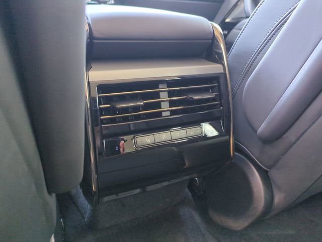 Used 2023 Land Rover Range Rover Sport SE image 13