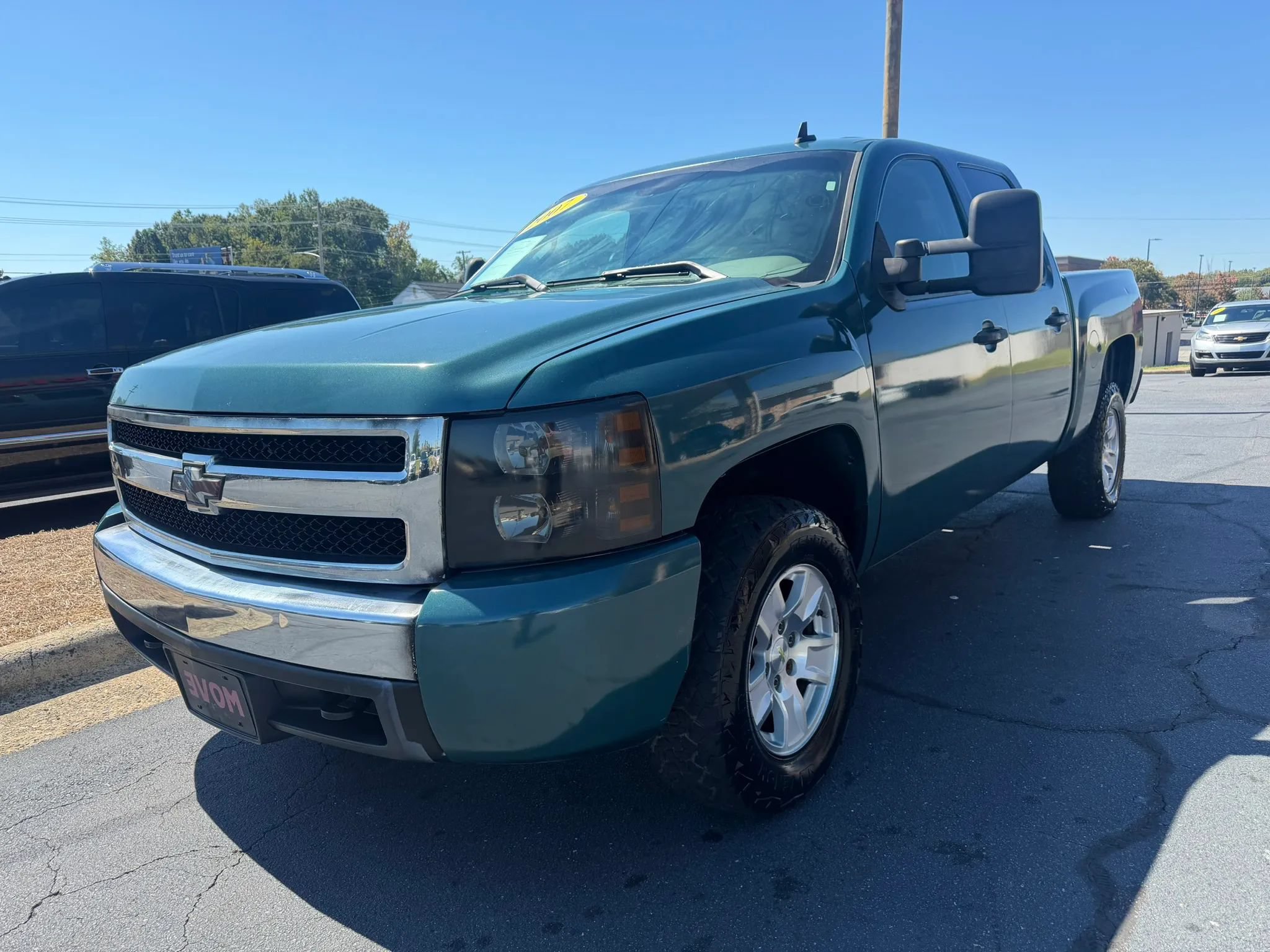 Used 2007 Chevrolet Silverado 1500 LS w/ Towing Package AWD/4WD image 3