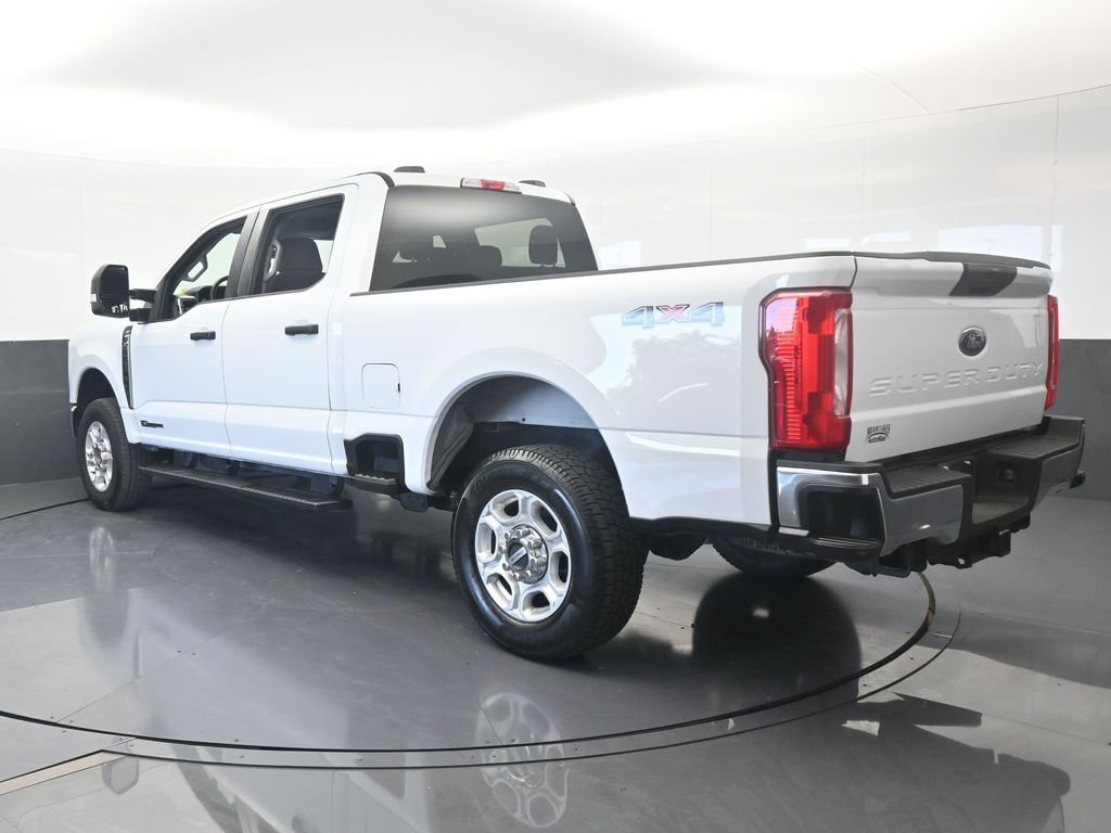 Used 2025 Ford F250 XLT image 4