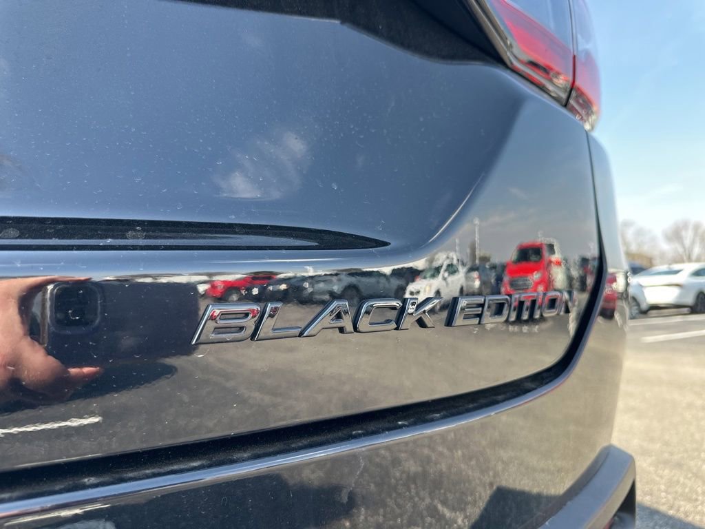 Used 2025 Honda Pilot Black Edition image 4