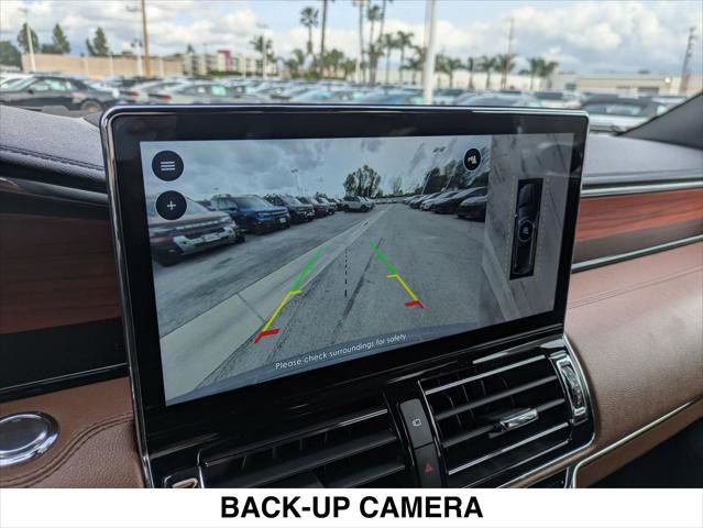 Used 2024 Lincoln Navigator L Reserve image 18