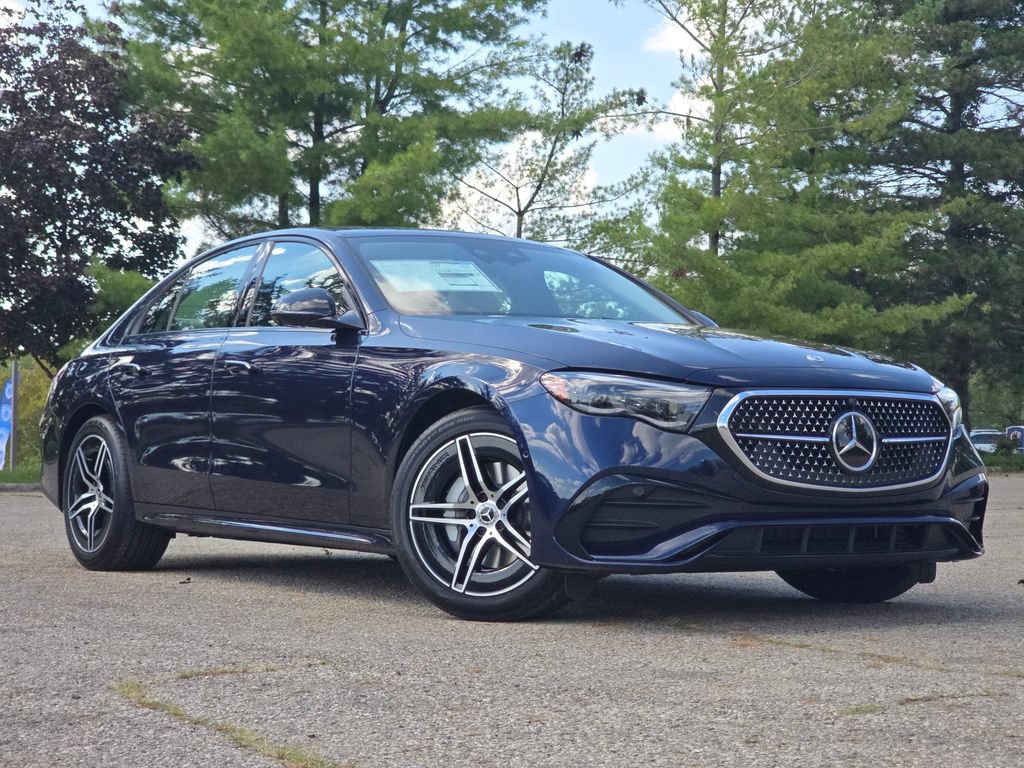 New 2027 Mercedes-Benz E 350 4MATIC Sedan image 2