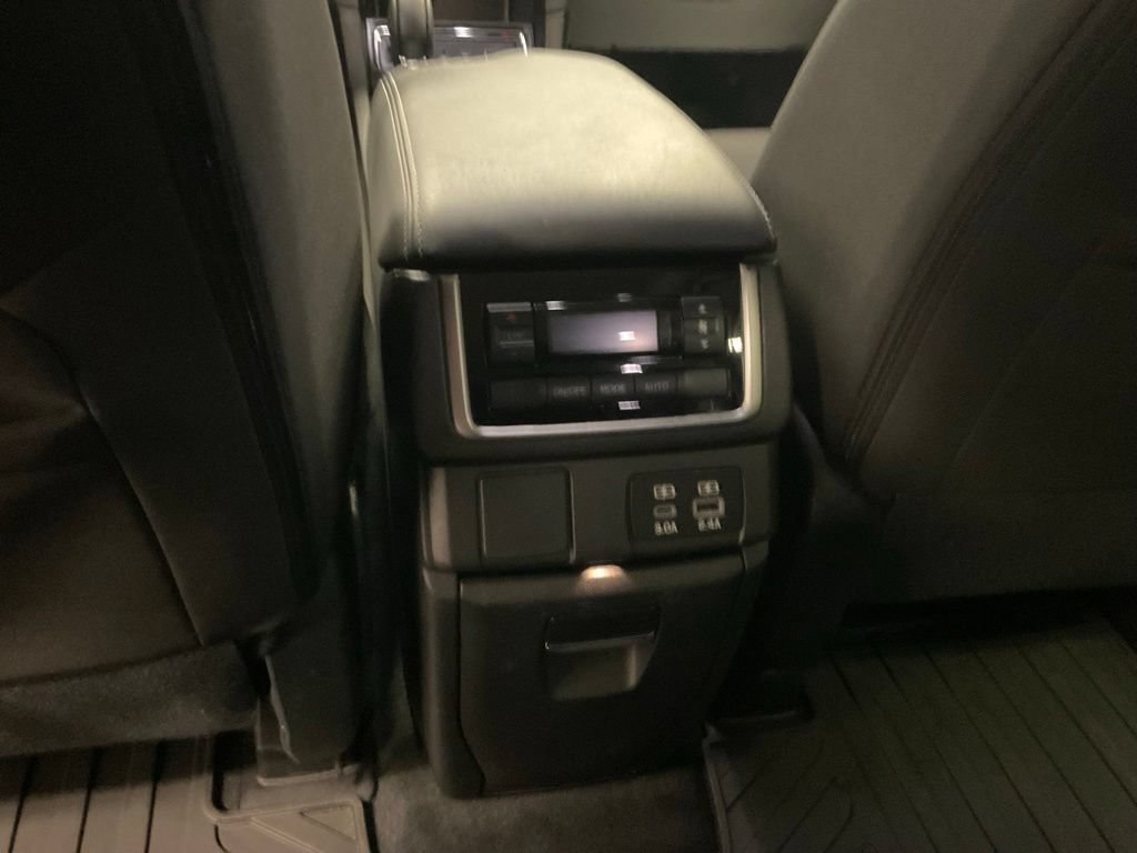 Used 2025 Subaru Ascent Premium AWD/4WD image 32
