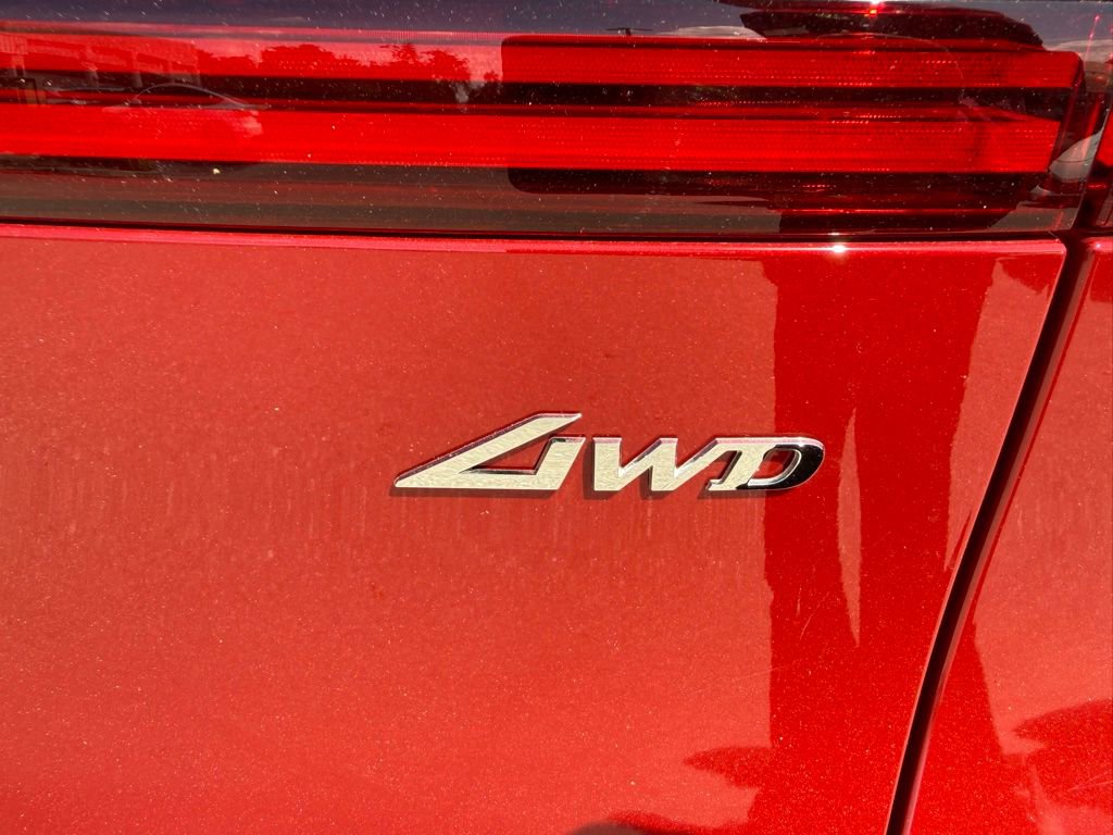 Used 2025 Genesis GV70 2.5T w/ Advanced Package image 5