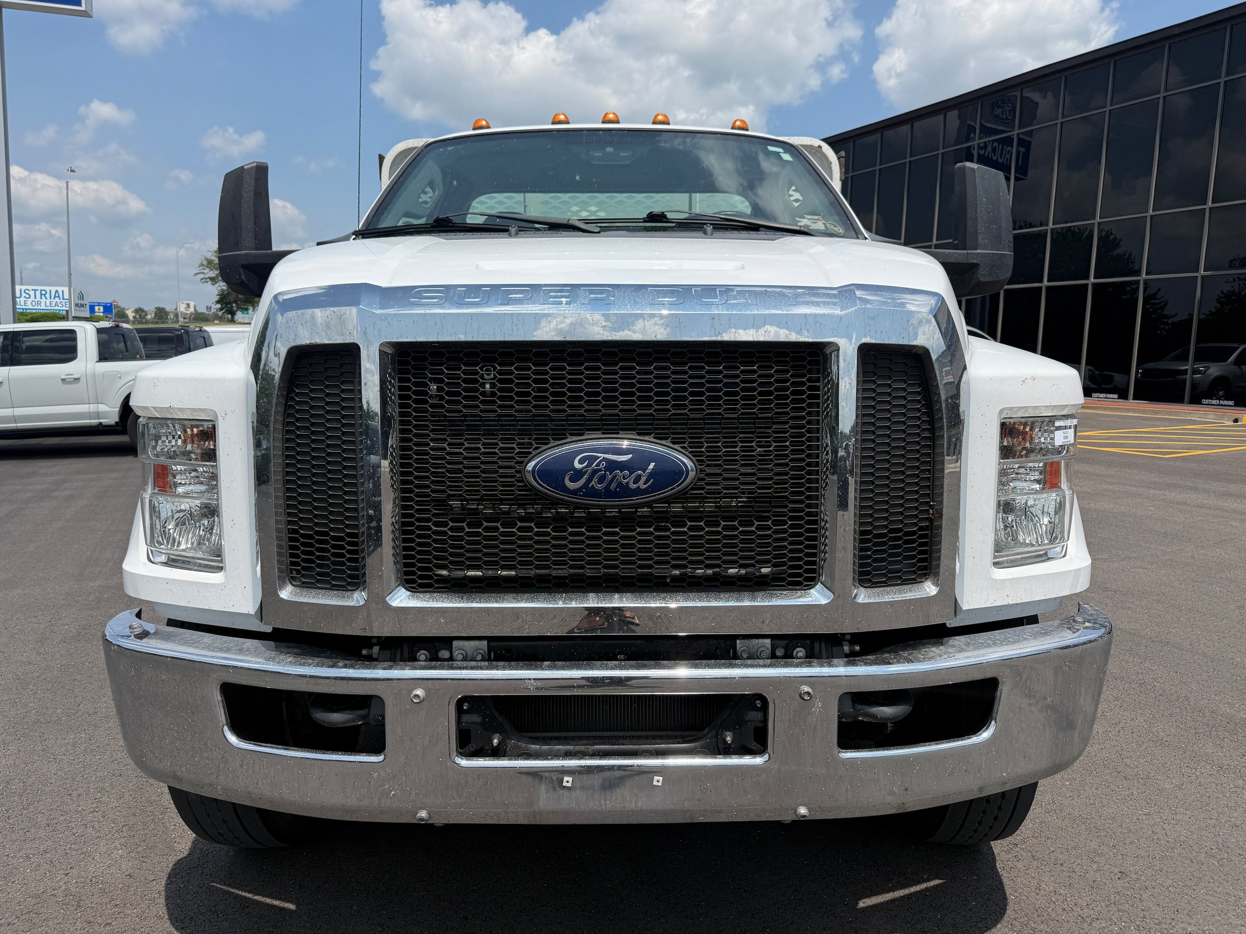 Used 2021 Ford F650 2WD Regular Cab Super Duty image 3