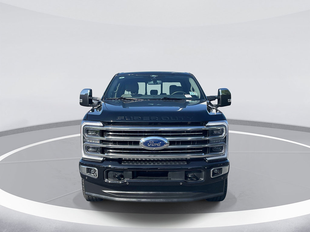 Certified 2025 Ford F250 Platinum w/ Platinum Plus Package AWD/4WD image 2
