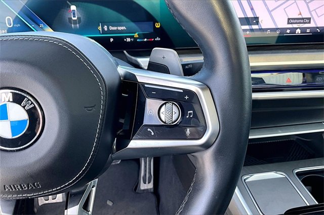 Used 2023 BMW 760i xDrive image 20