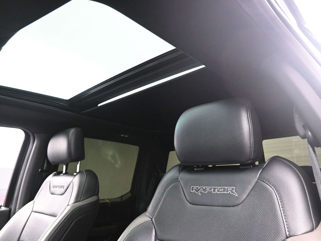 Used 2018 Ford F150 Raptor w/ Equipment Group 802A Luxury image 24