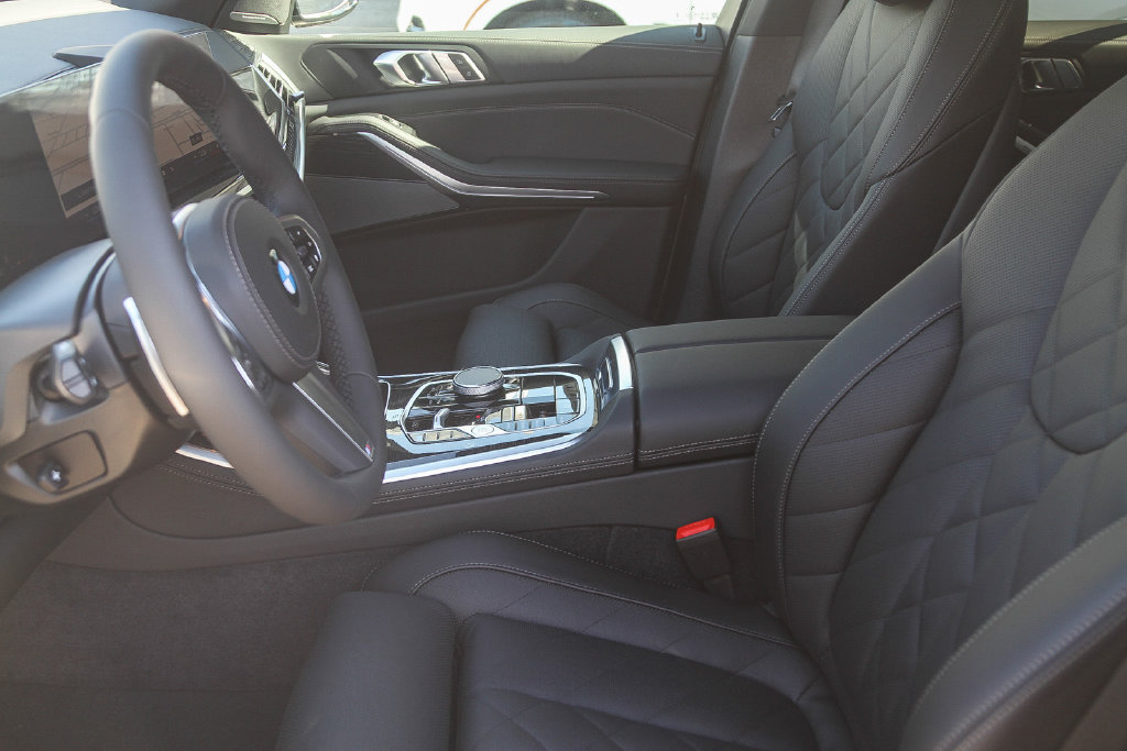 New 2026 BMW X5 sDrive40i w/ M Sport Package RWD image 13