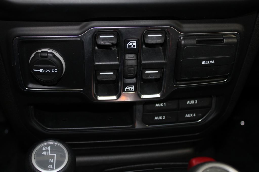 Used 2020 Jeep Wrangler Unlimited Sahara w/ LED Lighting Group image 41