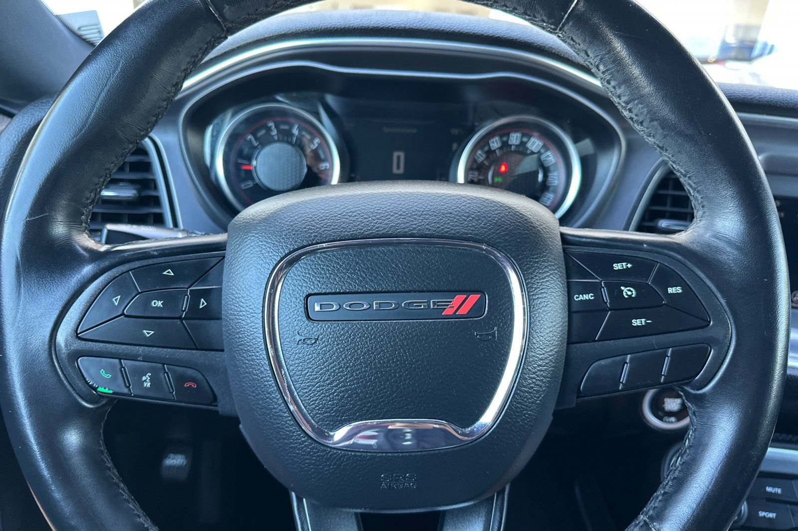 Used 2019 Dodge Challenger SXT RWD image 21