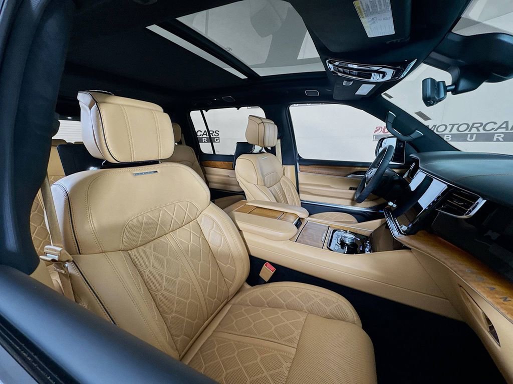 Used 2024 Jeep Grand Wagoneer Series III w/ Rear Seat Video Group 1 image 32