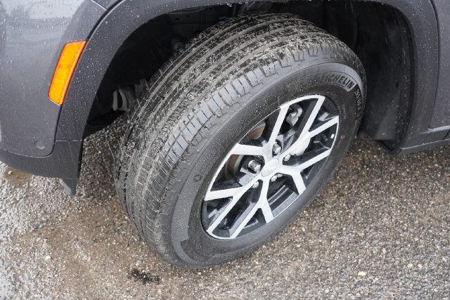 Certified 2024 Jeep Grand Cherokee Limited w/ Luxury Tech Group II AWD/4WD image 14