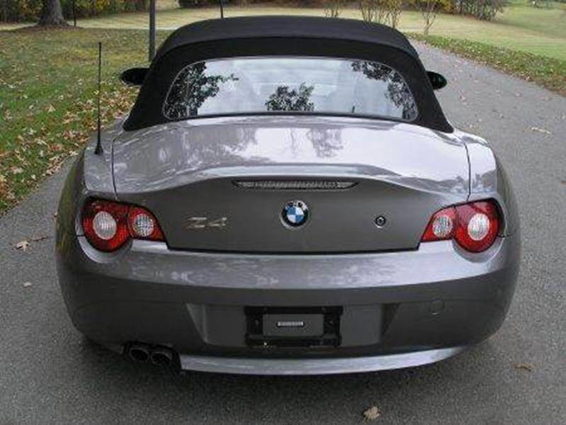 Used 2005 BMW Z4 3.0i RWD image 4