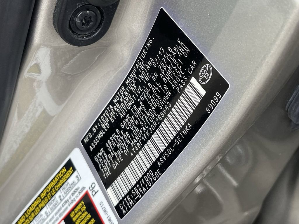 Used 2013 Toyota Camry LE image 32