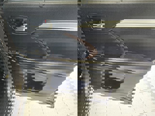 Used 2016 Toyota Highlander XLE AWD/4WD image 8