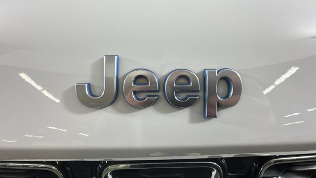 Used 2024 Jeep Grand Cherokee Limited 4xe AWD/4WD image 8