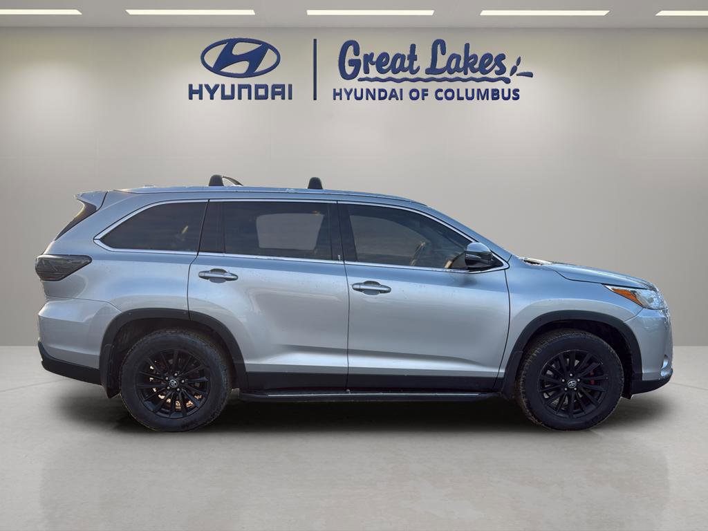 Used 2019 Toyota Highlander XLE image 6