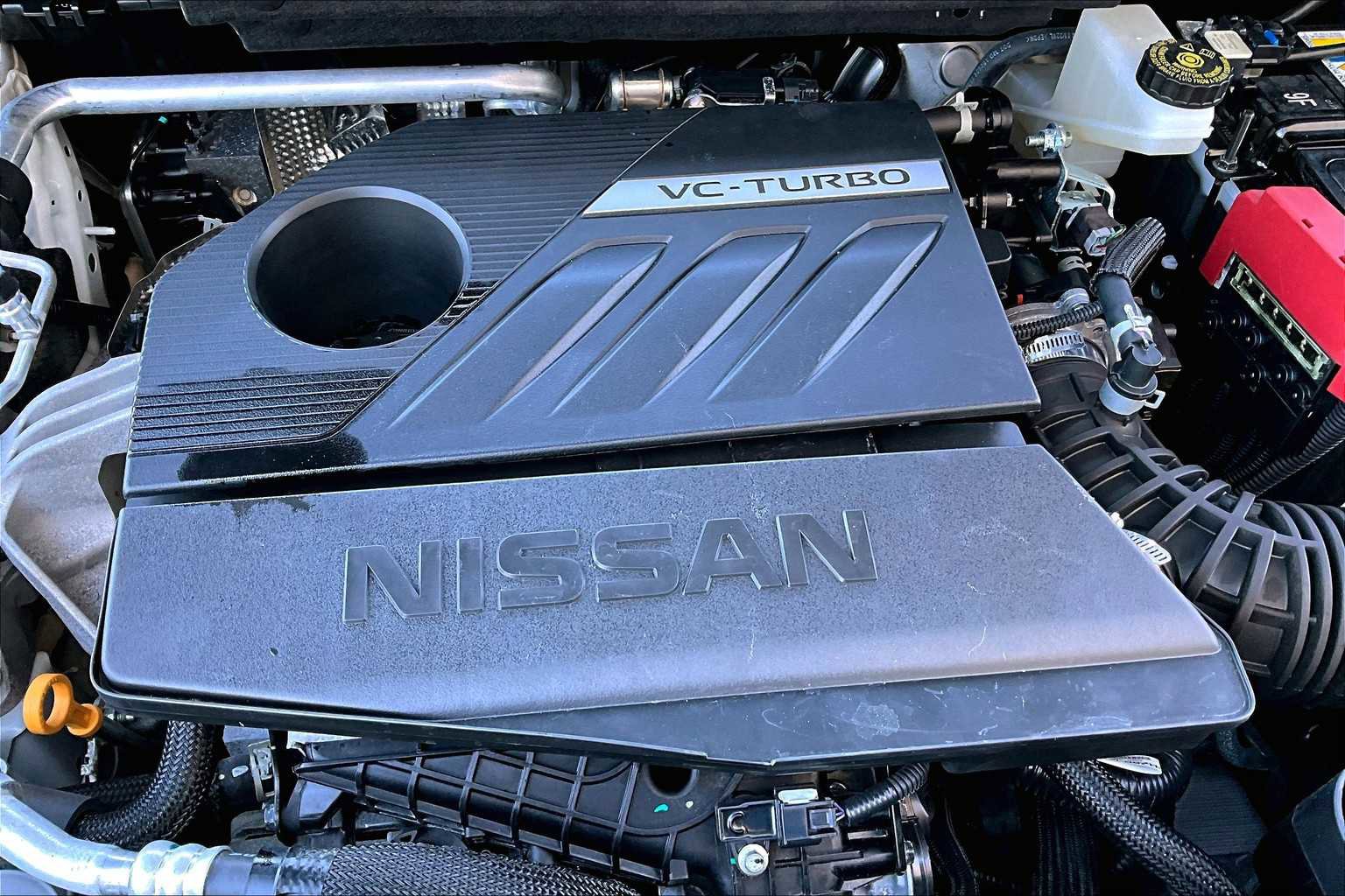 Used 2025 Nissan Rogue SV image 30