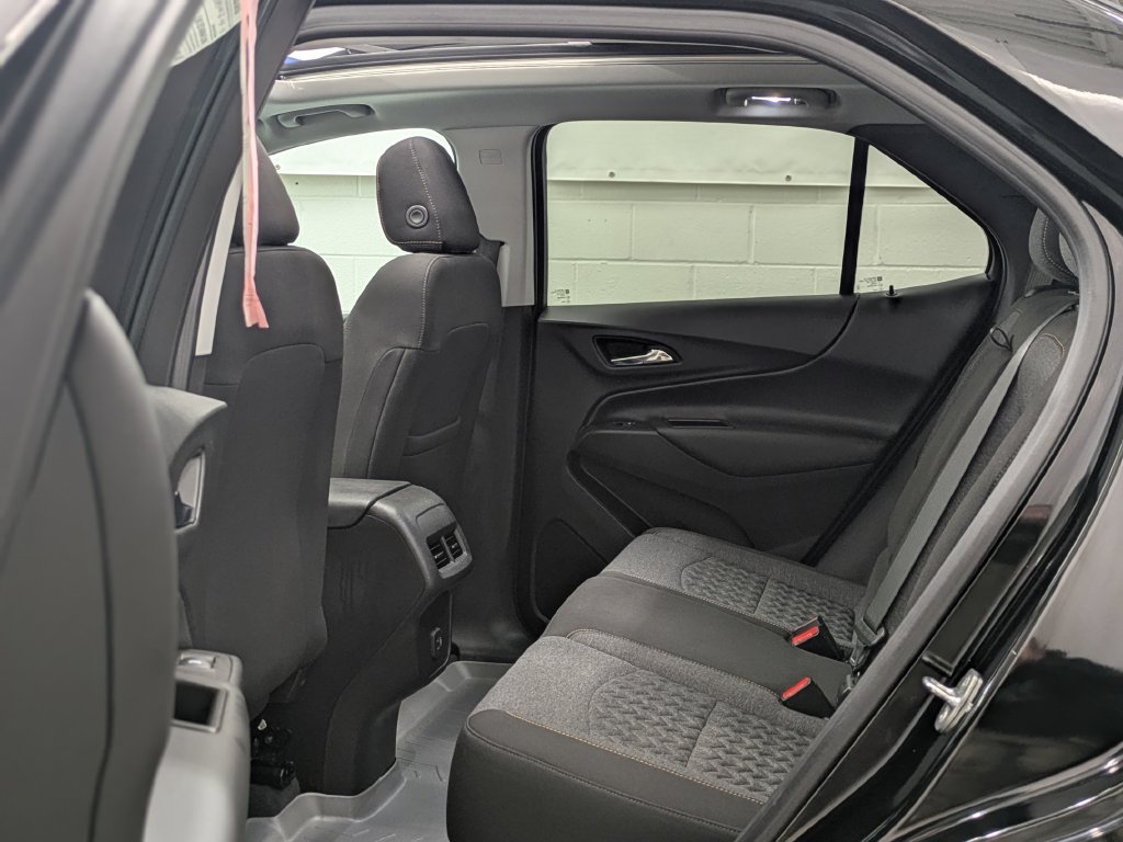 Used 2022 Chevrolet Equinox LT AWD/4WD image 27