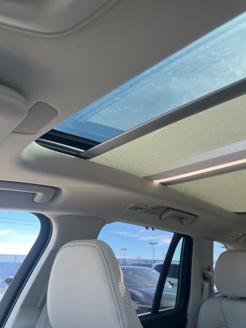 New 2026 Volvo XC90 B6 Ultra w/ Protection Package image 20