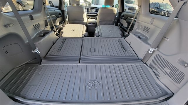 Used 2019 Toyota Highlander Limited AWD image 60