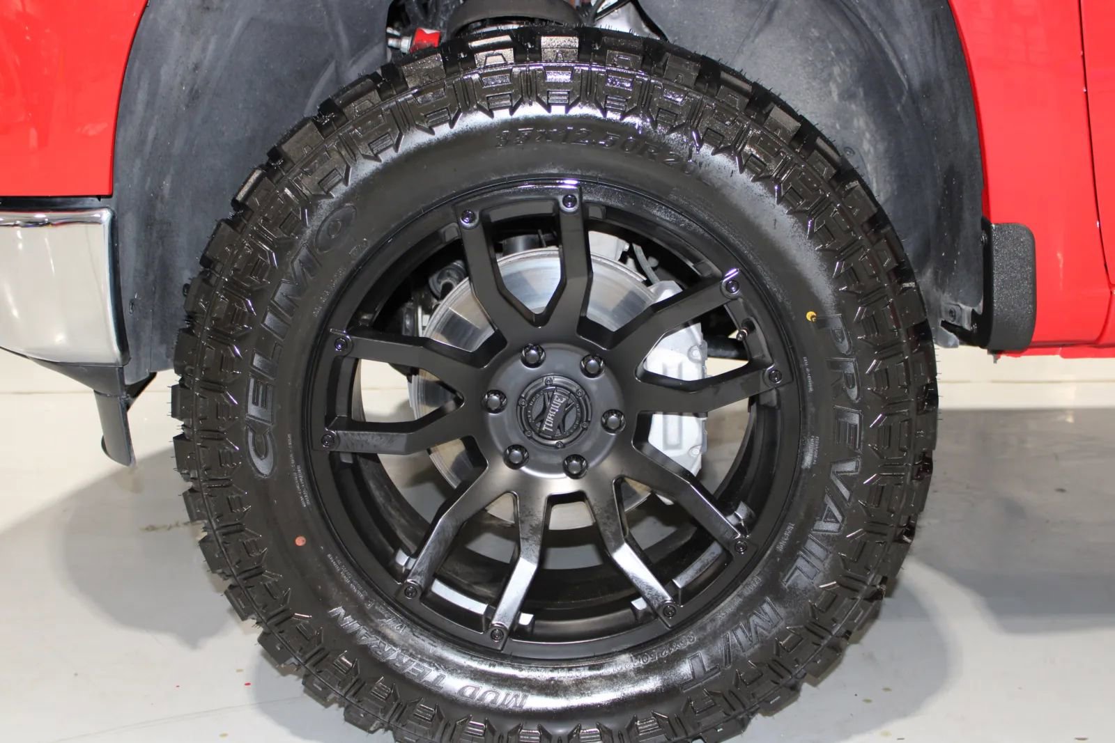 Used 2025 Chevrolet Silverado 1500 LT AWD/4WD image 11