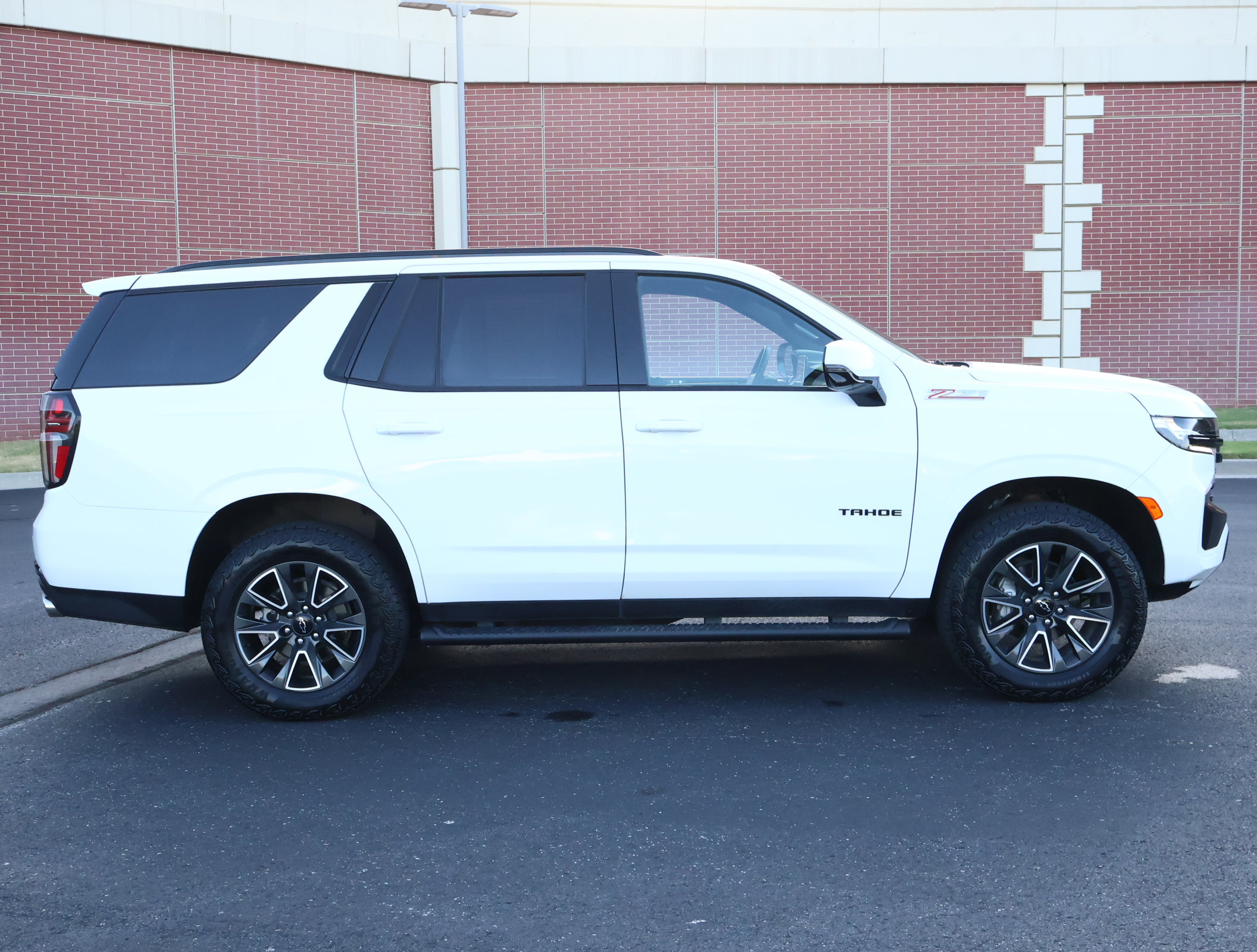 Used 2023 Chevrolet Tahoe Z71 w/ Z71 Off-Road Package AWD/4WD image 38