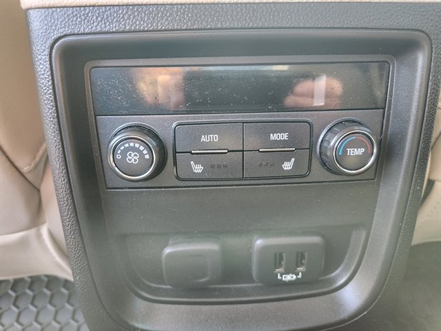 Used 2019 Buick Envision Premium AWD/4WD image 7