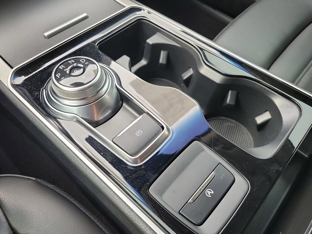 Used 2020 Ford Edge SEL w/ Convenience Package FWD image 32