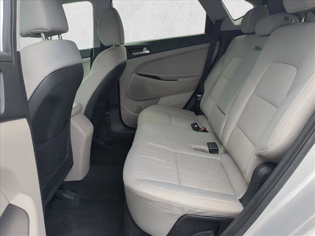 Used 2019 Hyundai Tucson SE image 17