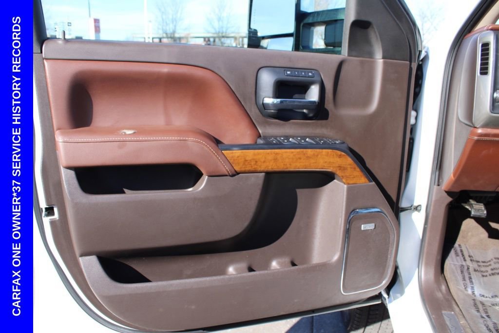 Used 2015 Chevrolet Silverado 2500 High Country w/ Duramax Plus Package image 18