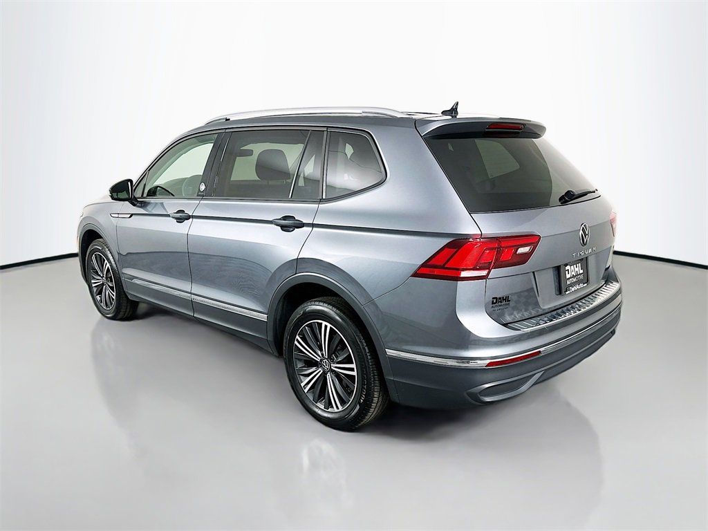 Used 2024 Volkswagen Tiguan Wolfsburg Edition image 9